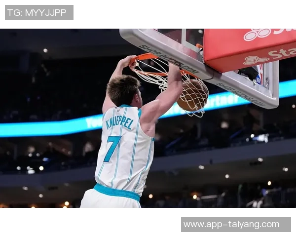 未来可期克尼佩尔表现出色11投7中斩获20分5篮板8助攻三分球命中率高达57